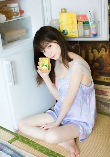裙子底下