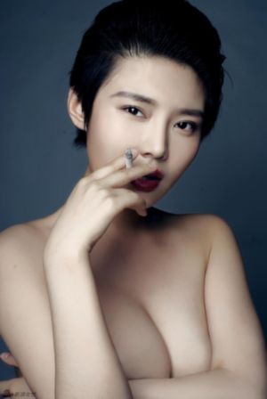 珍娜詹森女按摩师免费播放