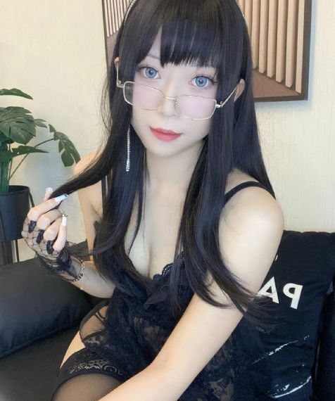 八尺夫人在线观看