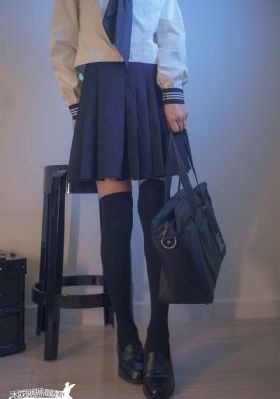 许冠文
