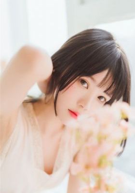 六个瑞典女孩在加油