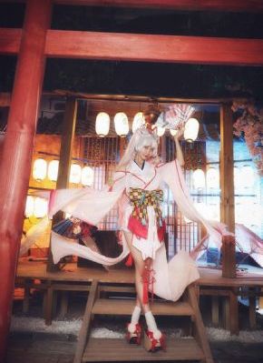 赵露思珠帘玉幕
